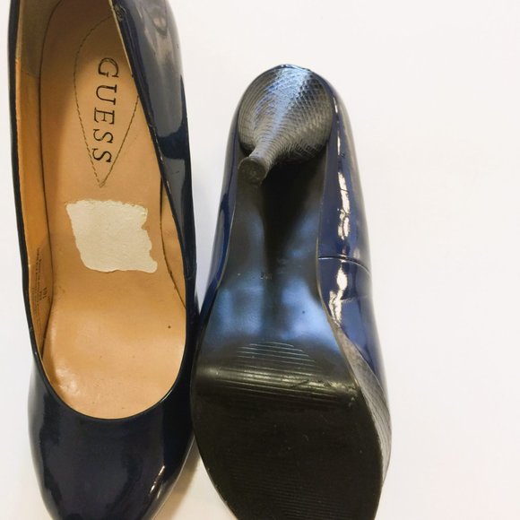 GUESS BLUE PATENT LEATHER PUMPS - Picture 2 of 4